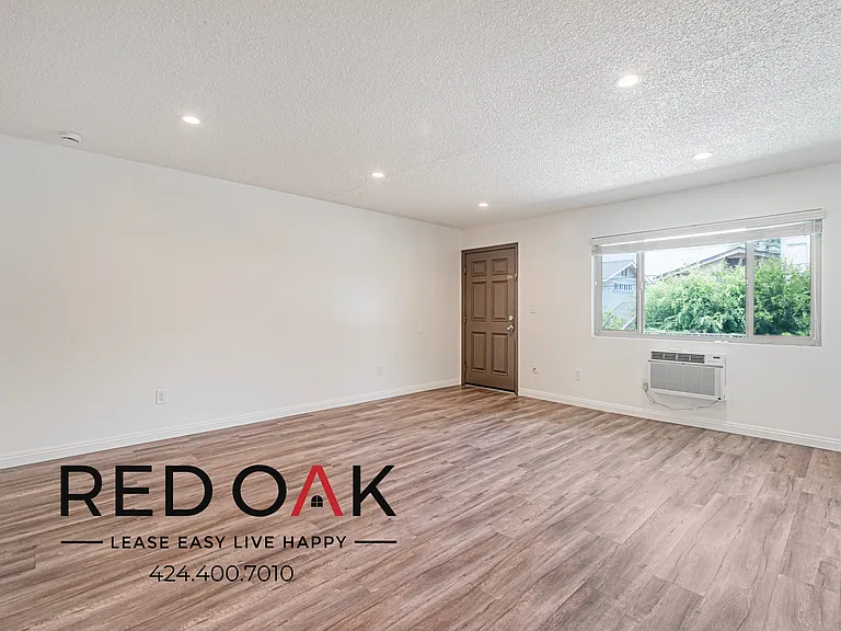 911 Monterey Ave #18 — Photo 1