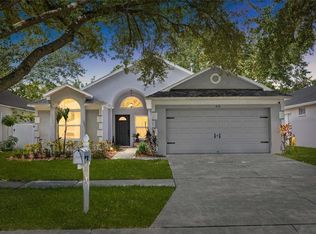 614 Somerstone Dr, Valrico, FL 33594