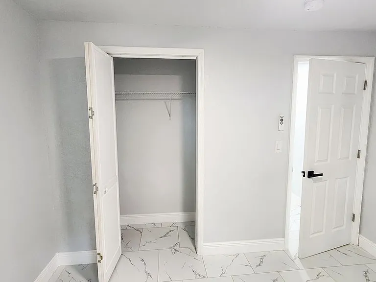 128 Kingston Ave — Photo 24