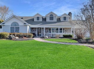19 Hastings Dr, Stony Brook, NY 11790