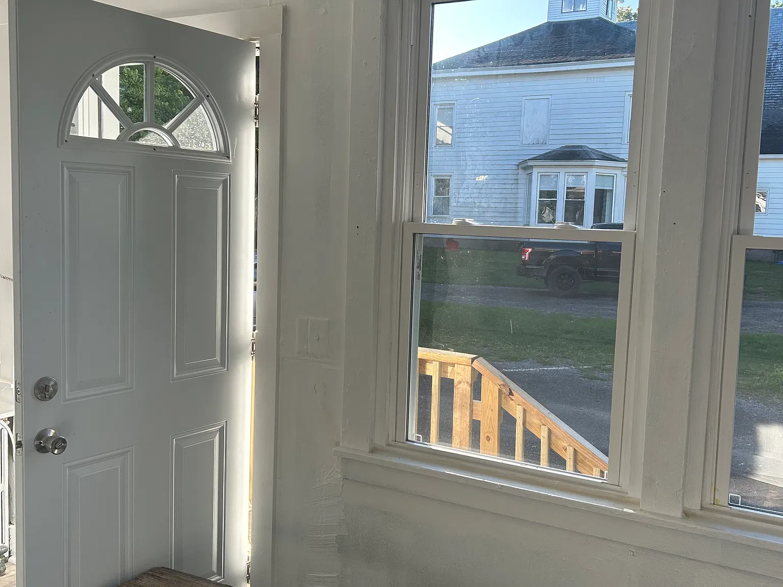 Studio, 400 sqft, $700 — Photo 1