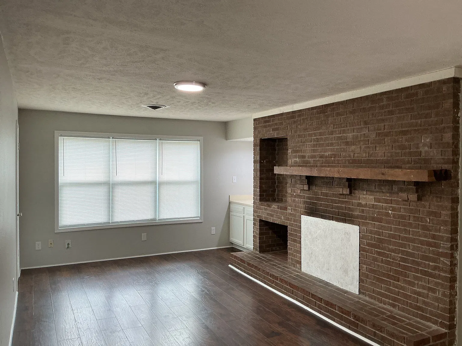 2 bed, 961 sqft, $925 — Photo 4