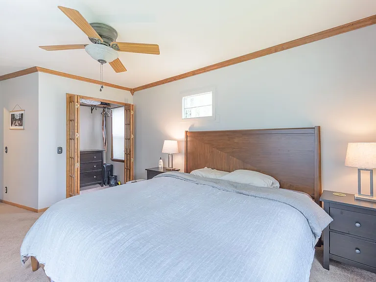 3243 Fillmore St NE — Photo 7