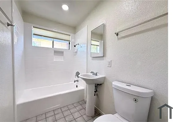 44037 Fern Ave — Photo 16