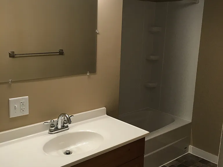 32 Saint Anthony St #32 — Photo 5