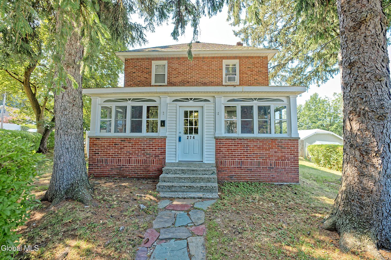 1st image of 274 Pinehurst Avenue