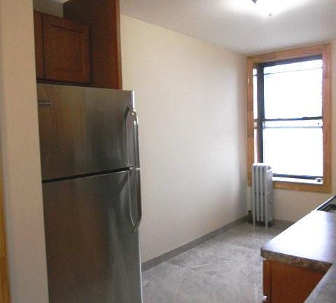3rd image of 1602 E 43rd St APT C5