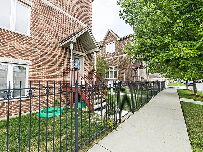 3601 W 53rd St — Photo 34