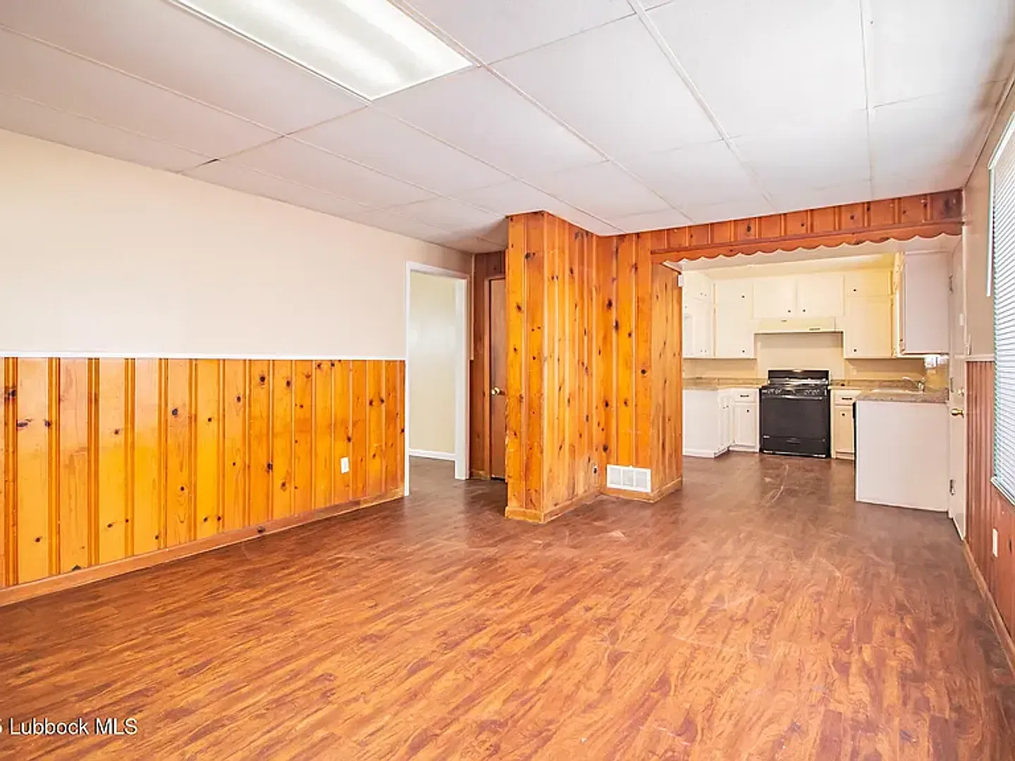 Wow! Super Cute 4/2 in Amazing Central Location! Just Minutes from Tech, Medical District! — Photo 3