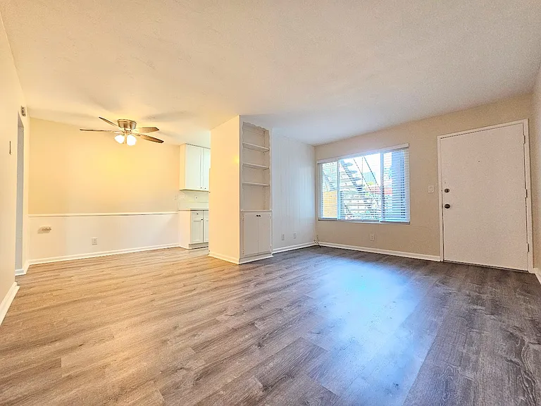 4919 Narragansett Ave #1 — Photo 4