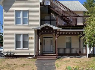 211 W Thames St #2, Norwich, CT 06360