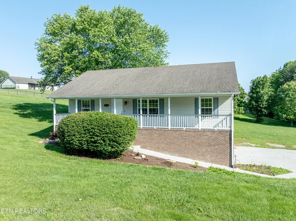 3014 Willow Pond Dr, Maryville, TN 37803