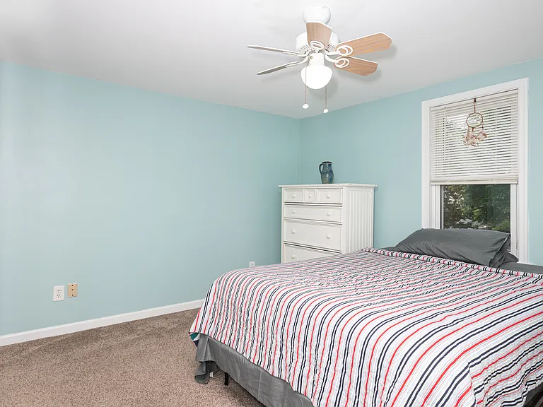 440 Pine St — Photo 9