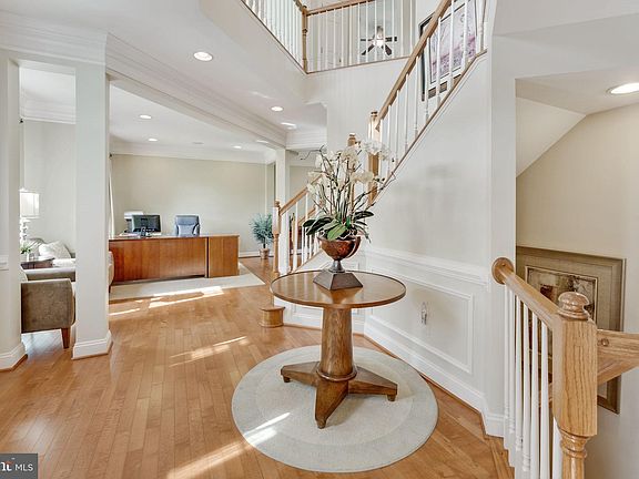 4th image of 15501 Kelley Farm Ct