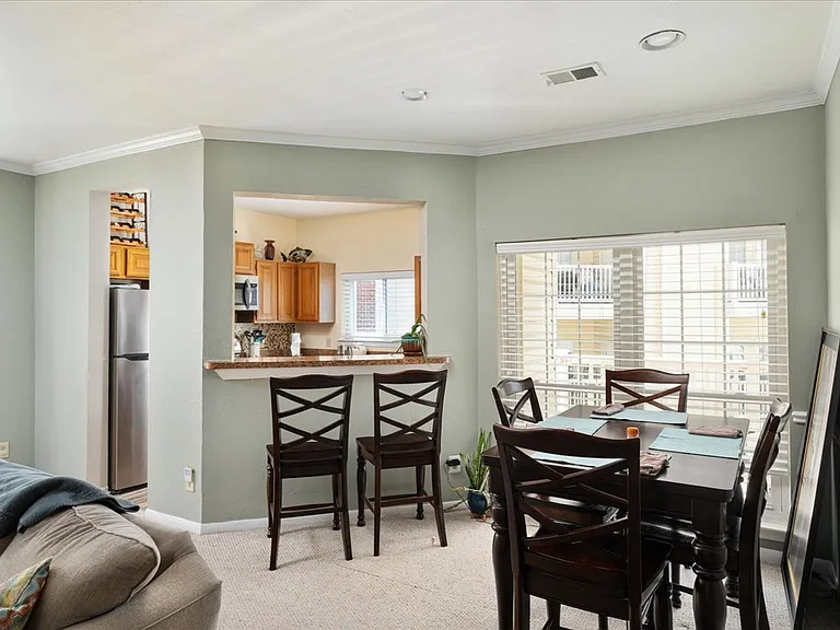664 Gateway Dr SE #302 — Photo 9