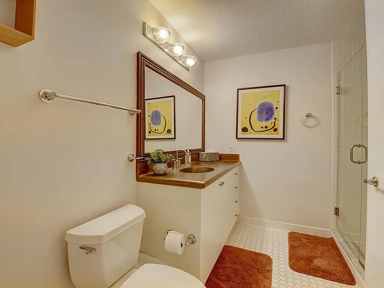 185 NE 4th Ave #210 — Photo 17