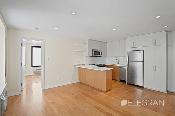 Rented by (Legacy) Elegran | media 2
