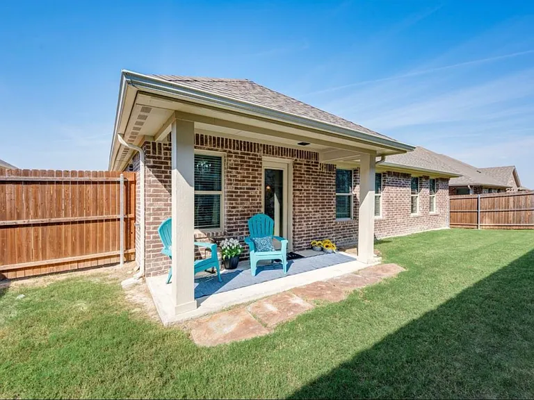 521 Hillcrest Cir — Photo 29