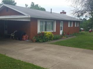 1603 New England Ridge Rd, Washington, WV 26181