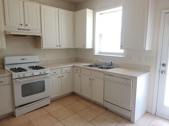 5th image of 163 Haven Oak Way