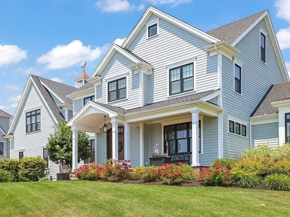 22 Chickadee Way, North Attleboro, MA 02760