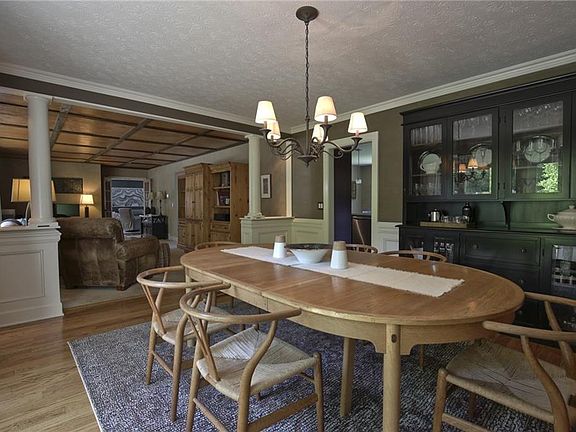 5th image of 5 Esternay Ln