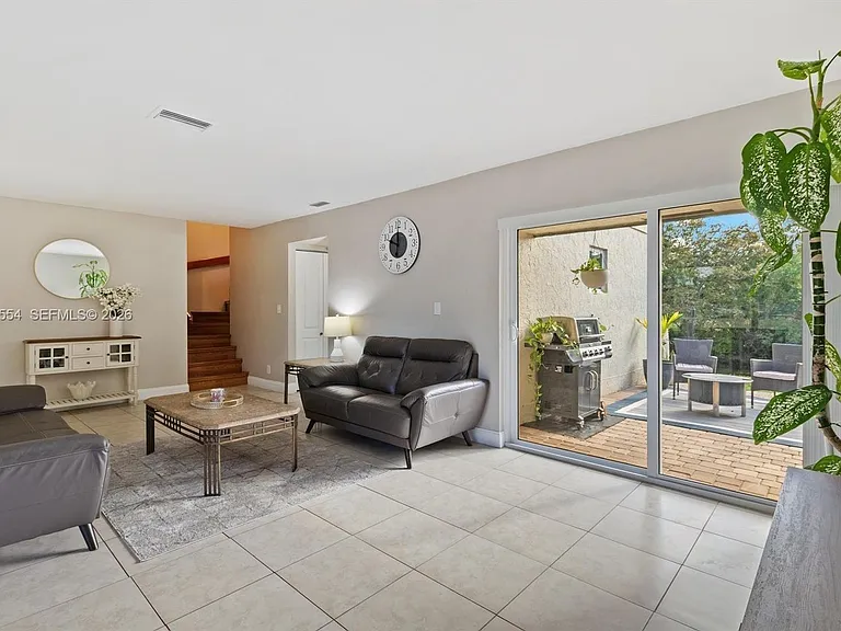 4119 Coral Springs Dr #C6 — Photo 5