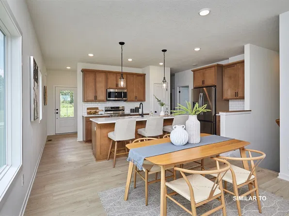 90 NW Rolling Cir, Waukee, IA 50263