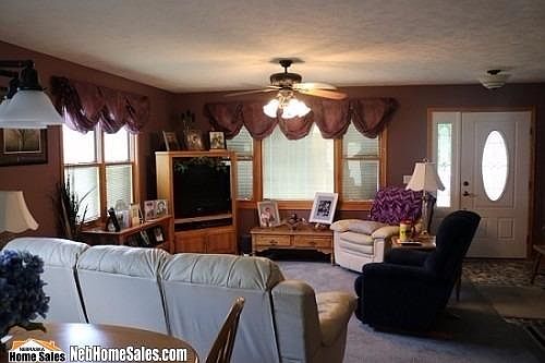 4th image of 7000 N Steamboat Dr