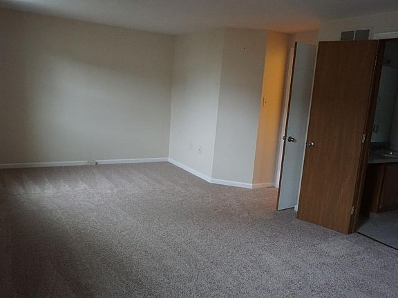 Second bedroom with full wall closet