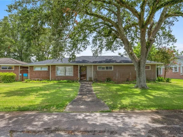 128 Greenwood Dr, Jennings, LA 70546