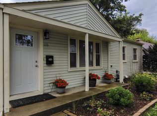 133 S Lincoln Ave, Mundelein, IL 60060