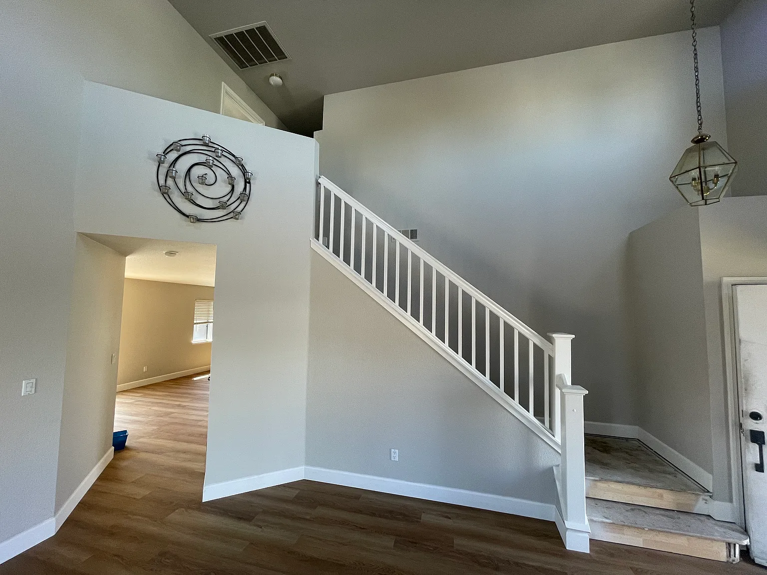 4 bed, 2.5 bath, 1856 sqft, $3,600 — Photo 3