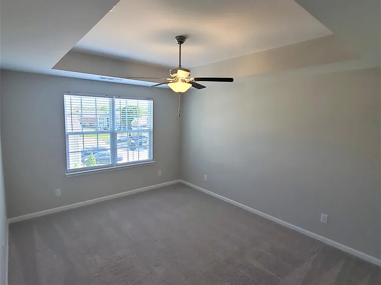 320 Kinsale Dr — Photo 12