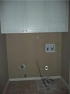 4th image of 860 Moonglow Dr