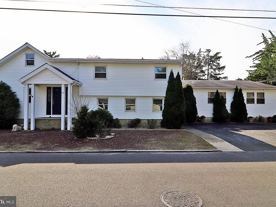 1st image of 70 Adriatic Ave