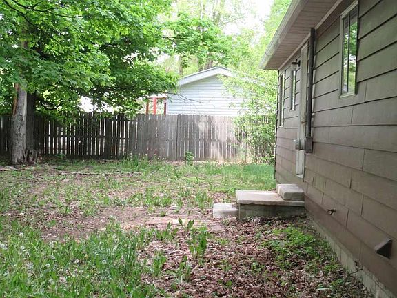 5th image of 4409 Hickory Dr
