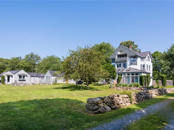 22 Main St, Little Compton, RI 02837