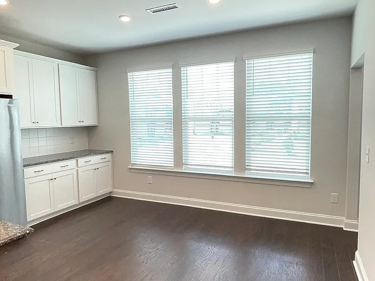 2829 Dallas Valley Ln — Photo 6