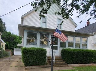 4252 W 22nd St, Cleveland, OH