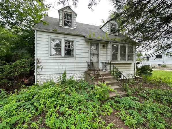 149 Meadow Ct, Willowbrook, IL 60527