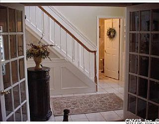 4th image of 303 Garfield Ave