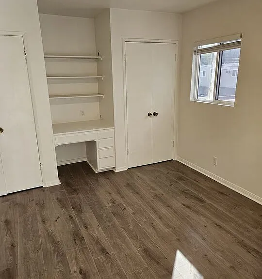 4531 Van Nuys Blvd — Photo 12
