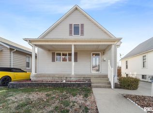 2024 N 16th St, Springfield, IL 62702