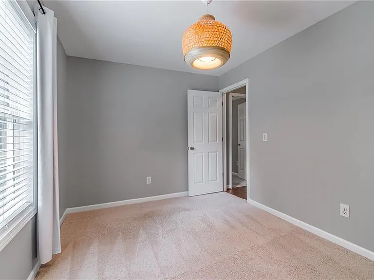 134 Lexington Parke Dr — Photo 37
