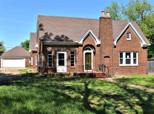 928 S 7th St, Chickasha, OK 73018
