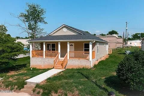 1st image of 2407 Louise Ave