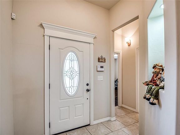 5th image of 5017 SW 120th Ter