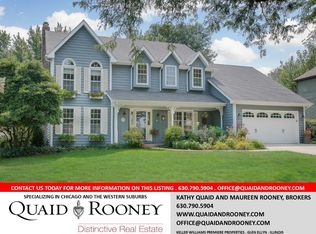 877 Maryknoll Cir, Glen Ellyn, IL 60137