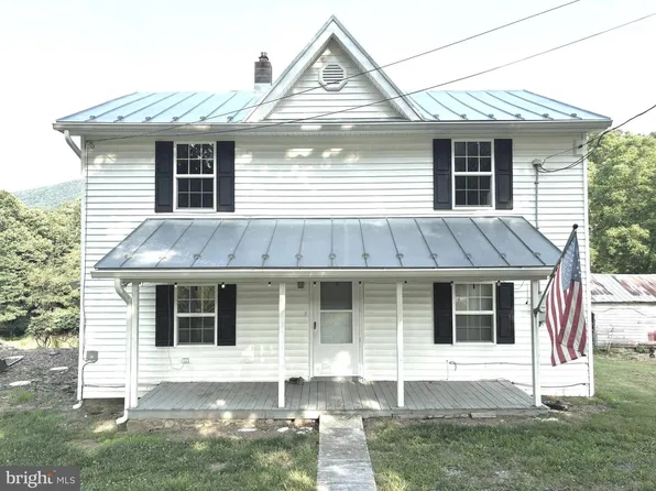 2600 Middle Cove Rd, Mathias, WV 26812